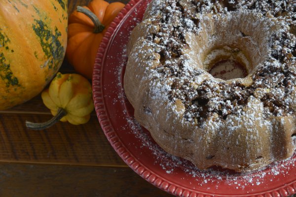 apple walnut poundcake